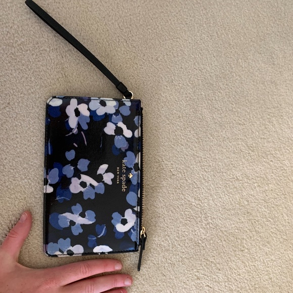 KATE SPADE Wristlet Floral Front Striped Back - Picture 4 of 5
